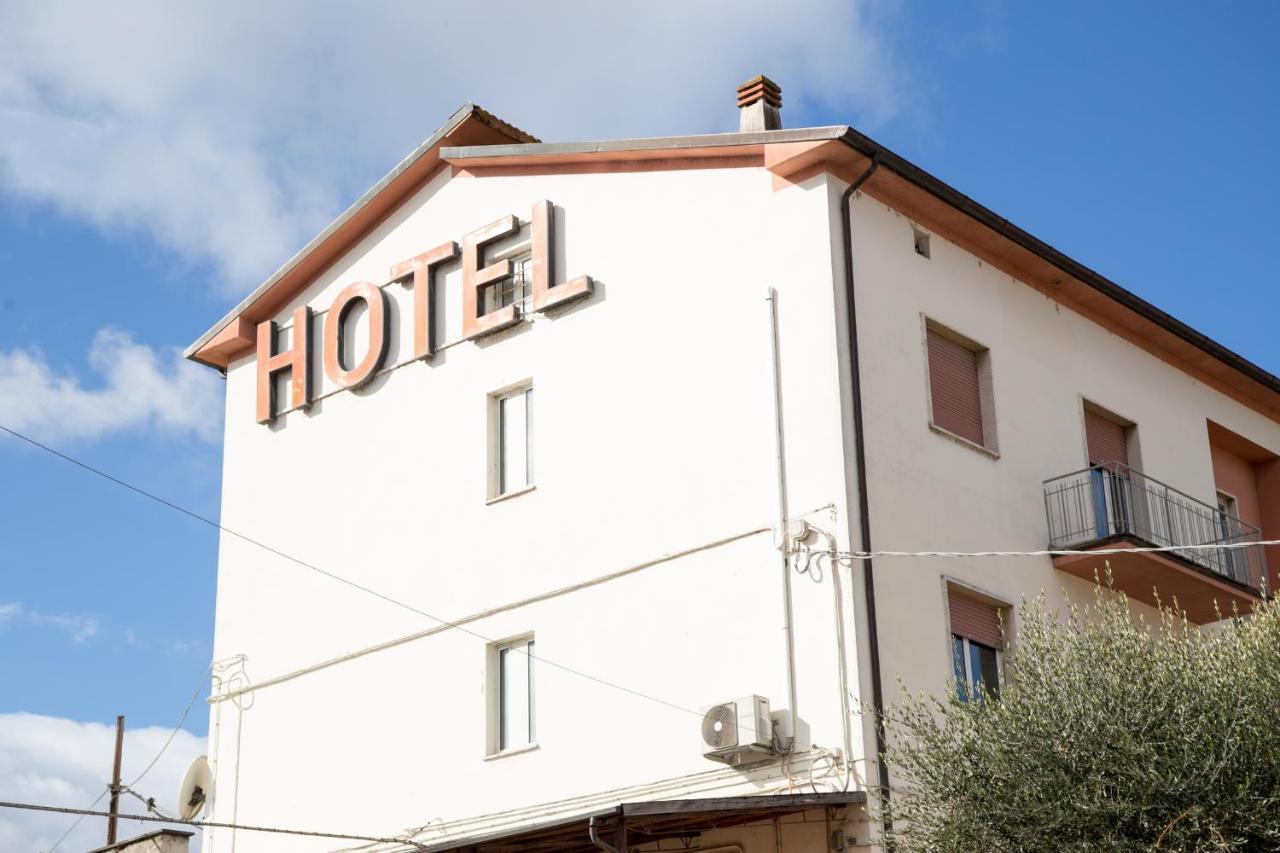 Hotel Lidia Mergo ภายนอก รูปภาพ
