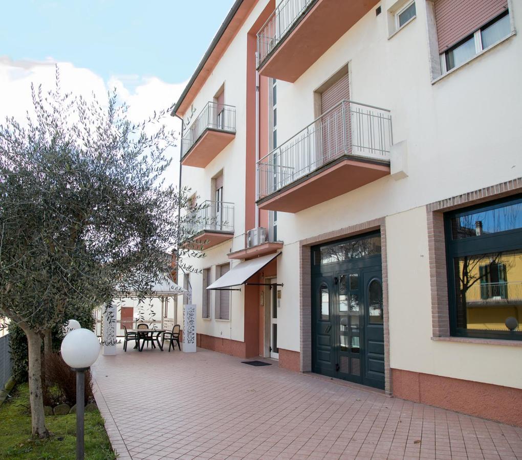 Hotel Lidia Mergo ภายนอก รูปภาพ